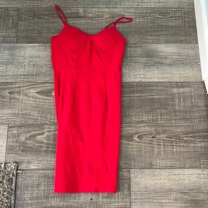 Red beautiful dress perfect for birthdays !